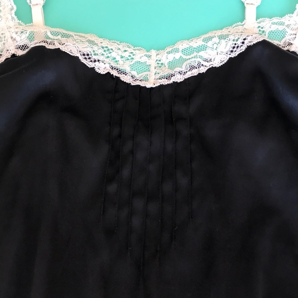 Pretty tank top - black and cream lace - Picture 6 of 11